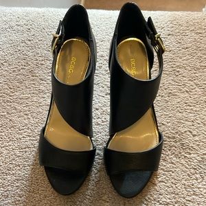 BCBG stiletto heels